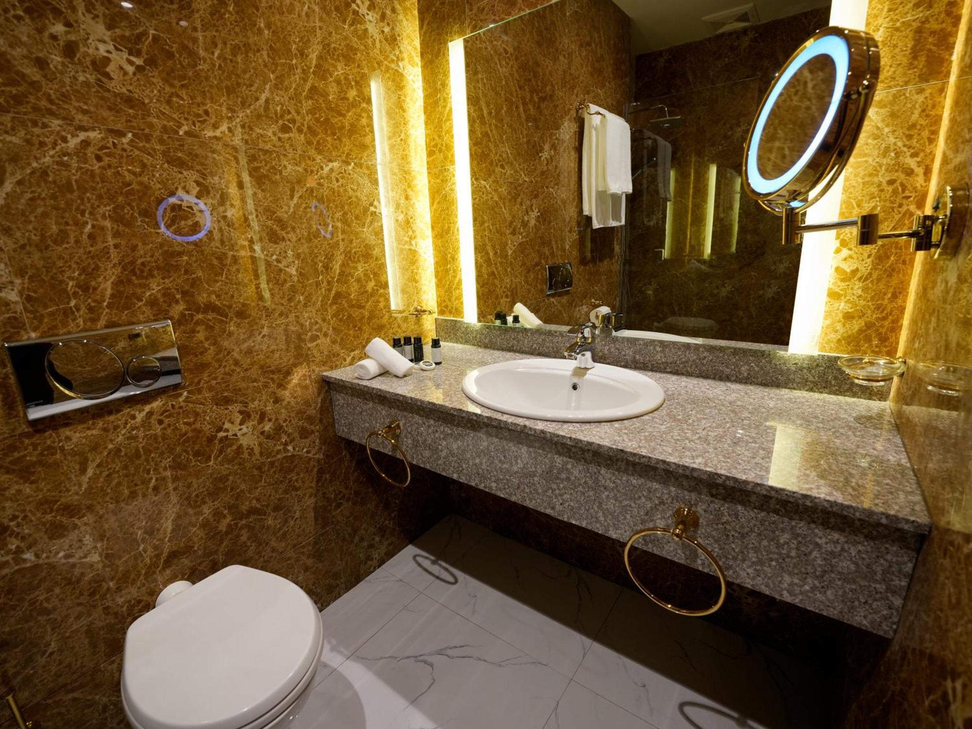 Eighty Eight Deluxe Hotel & Spa Tsaghkadzor Bagian luar foto
